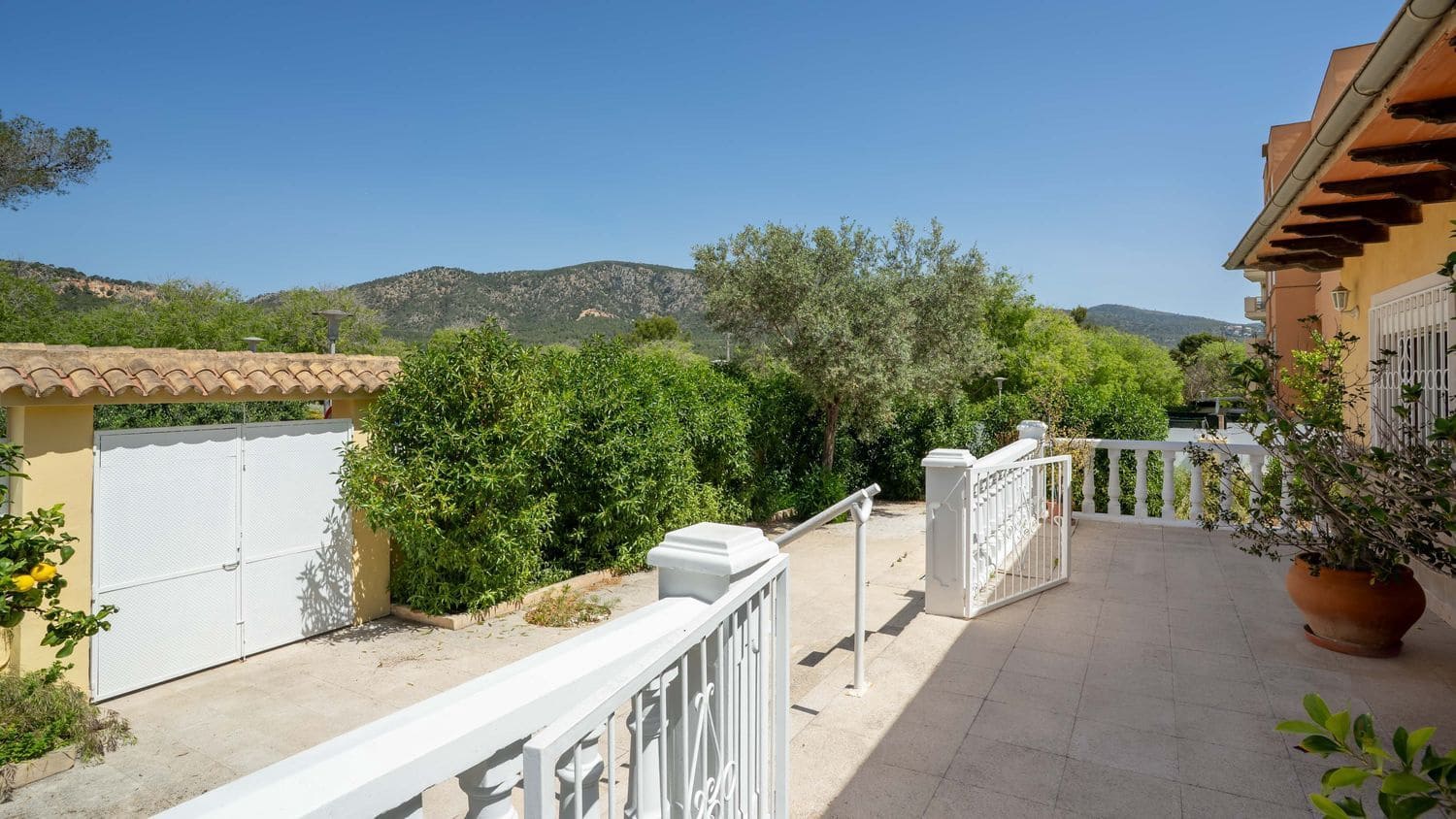 6 Zimmer Villa zu verkaufen in Palmanova mit Pool - 1.795.000 € (Ref: 9827125)