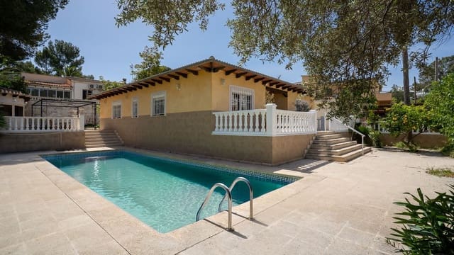 6 soveværelse Villa til salg i Palmanova, Calvià med swimmingpool - € 1.795.000 (Ref: 9827125)