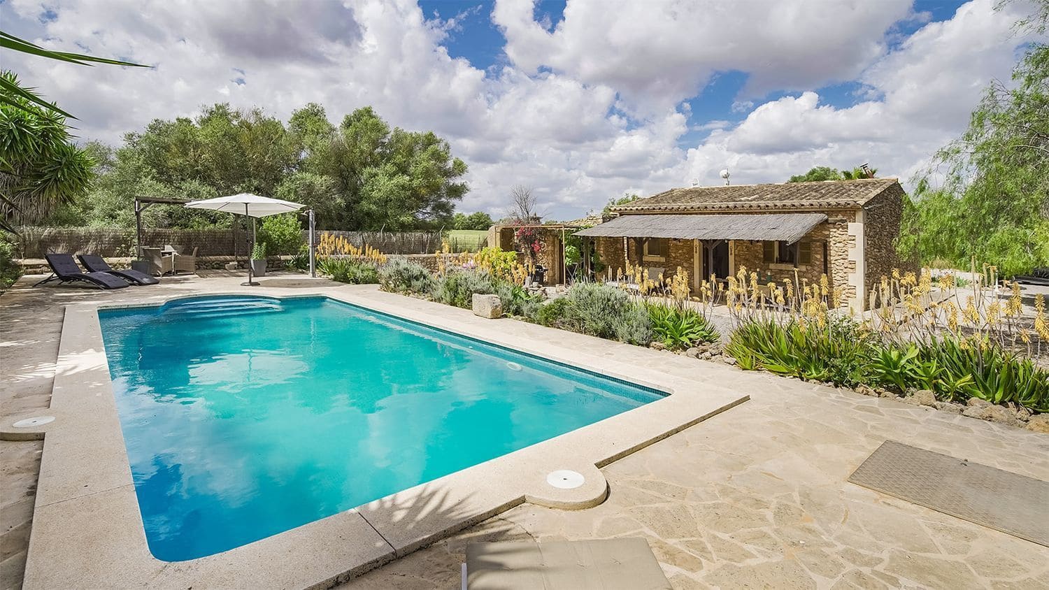 3 bedroom Villa for sale in Felanitx with pool - € 890,000 (Ref: 9839004)