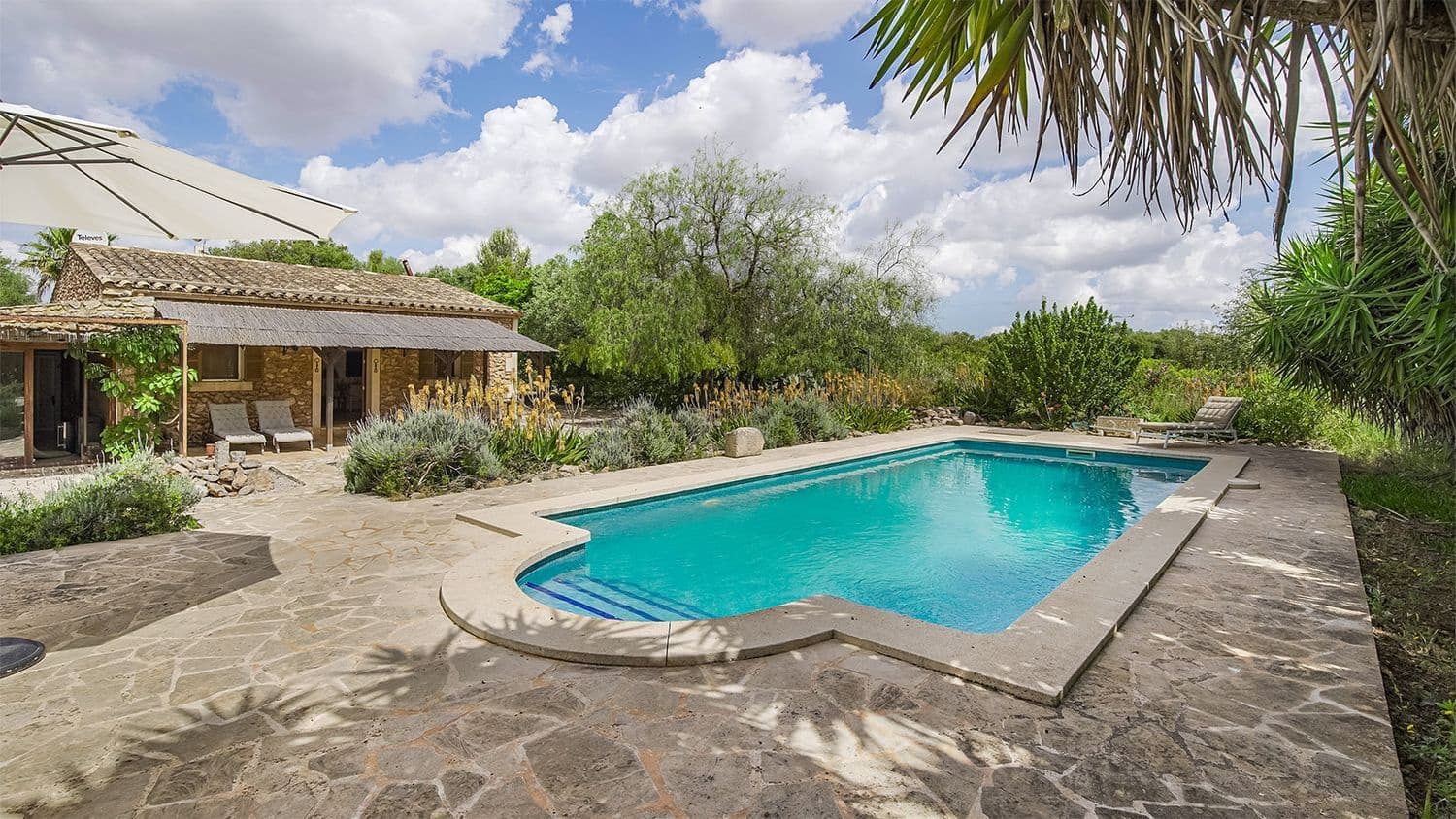 3 bedroom Villa for sale in Felanitx with pool - € 890,000 (Ref: 9839004)