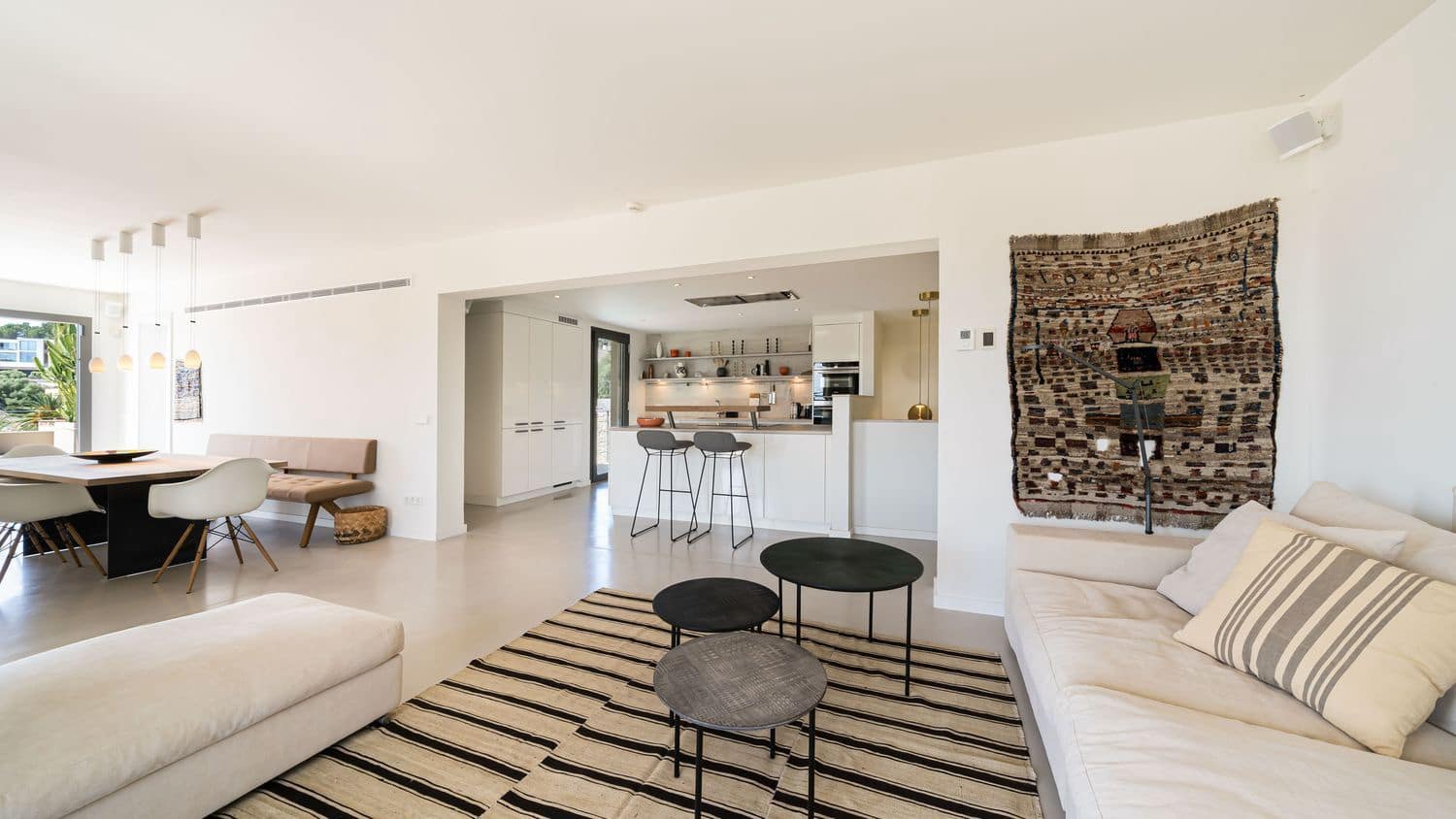 4 bedroom Villa for sale in Genova with pool - € 4,200,000 (Ref: 9839005)