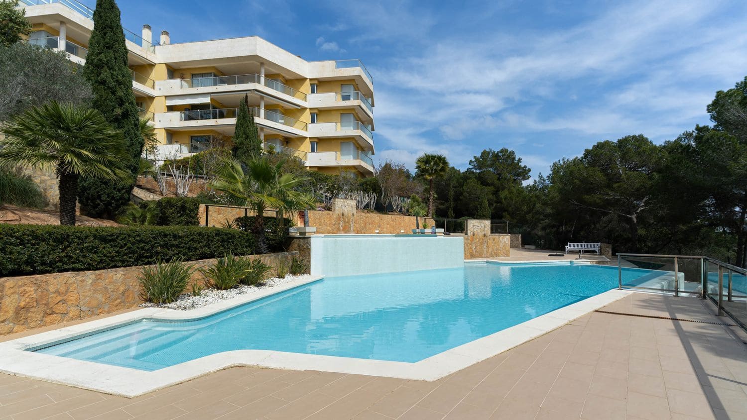 4 bedroom Penthouse for sale in Sol de Mallorca with pool - € 800,000 (Ref: 9849222)