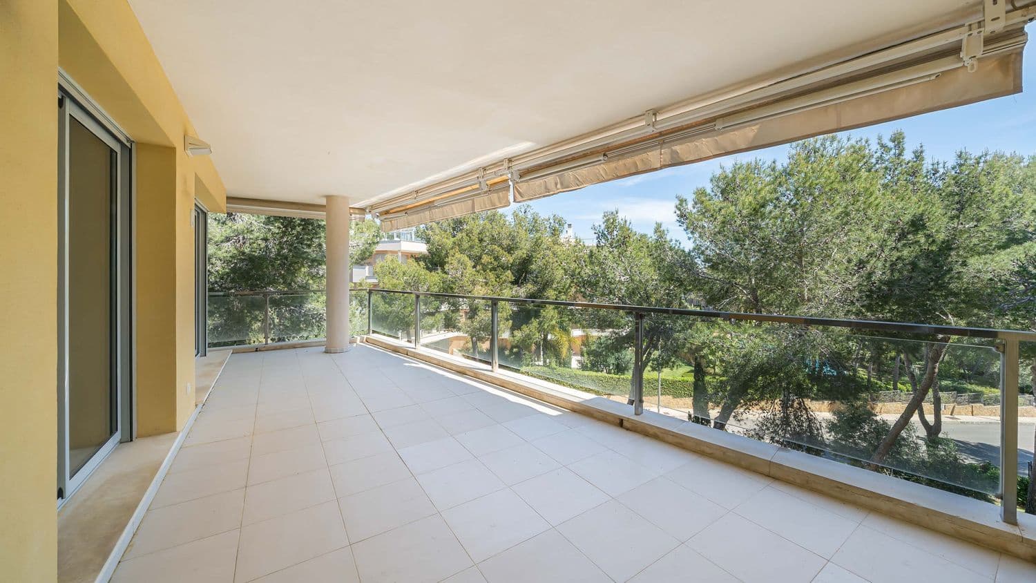 4 bedroom Penthouse for sale in Sol de Mallorca with pool - € 800,000 (Ref: 9849222)
