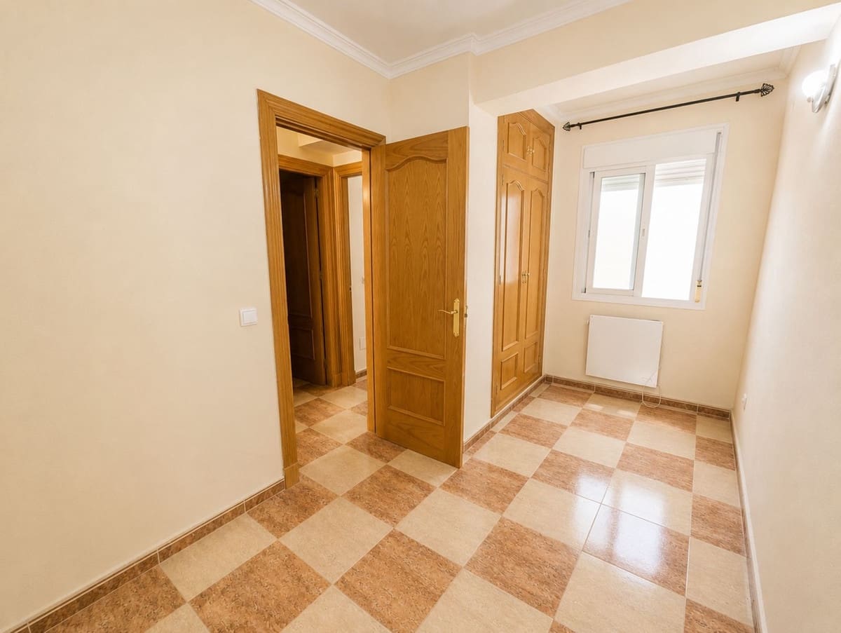 2 slaapkamer Appartement te koop in Fuengirola - € 250.000 (Ref: 10021663)