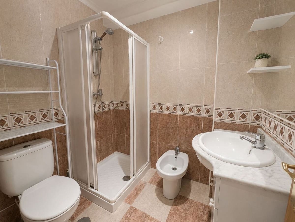 2 slaapkamer Appartement te koop in Fuengirola - € 250.000 (Ref: 10021663)