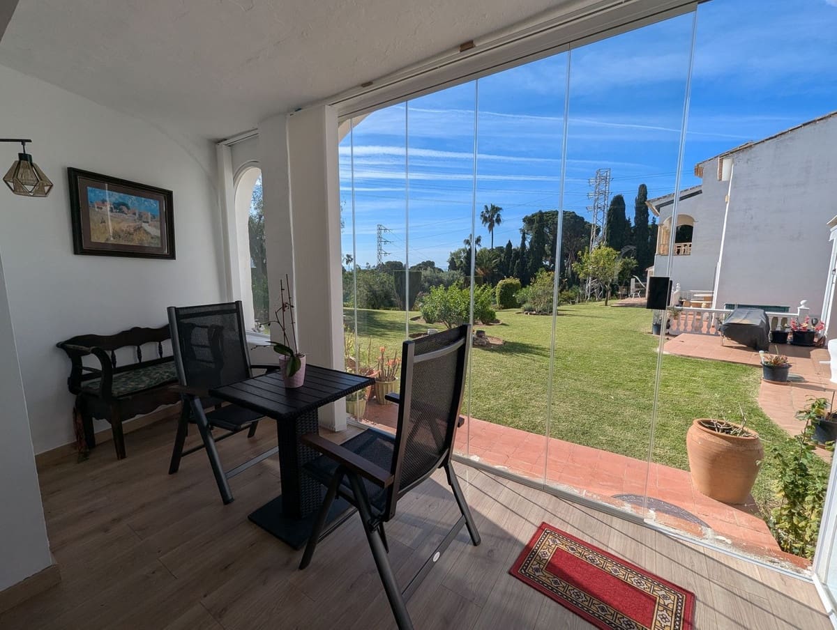 Casa de 2 habitaciones en Sitio de Calahonda en venta con piscina - 365.000 € (Ref: 10073065)