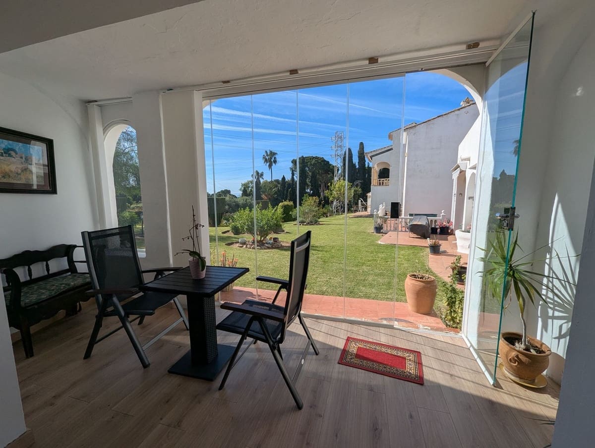Casa de 2 habitaciones en Sitio de Calahonda en venta con piscina - 365.000 € (Ref: 10073065)
