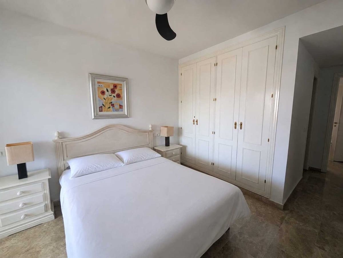 2 slaapkamer Appartement te koop in Sitio de Calahonda met zwembad - € 345.000 (Ref: 10073067)