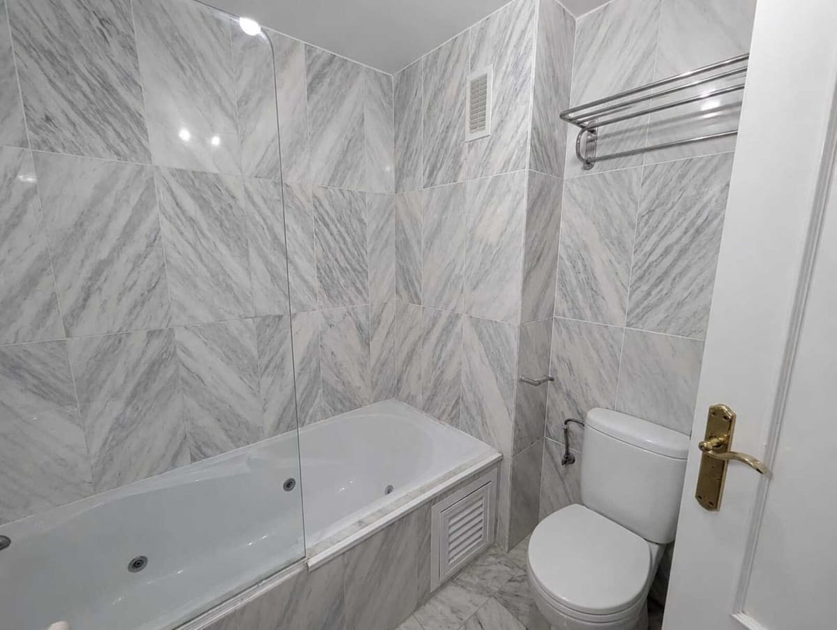 2 slaapkamer Appartement te koop in Sitio de Calahonda met zwembad - € 345.000 (Ref: 10073067)