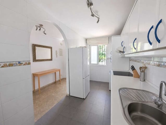 2 slaapkamer Appartement te koop in Sitio de Calahonda, Mijas met zwembad - € 345.000 (Ref: 10073067)