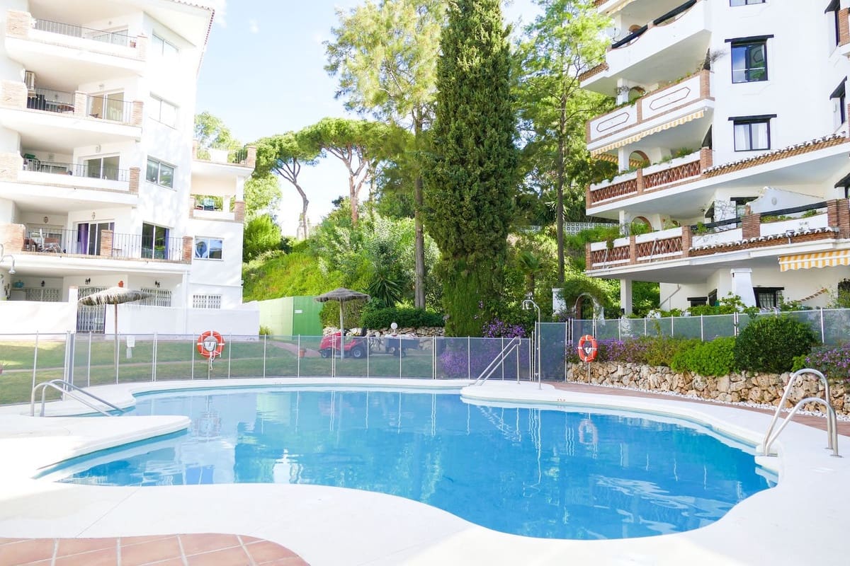 2 slaapkamer Appartement te koop in Sitio de Calahonda met zwembad - € 345.000 (Ref: 10073067)