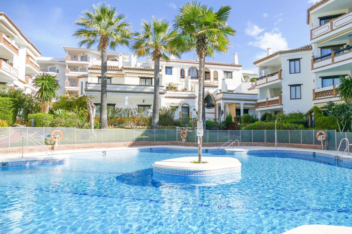 2 slaapkamer Appartement te koop in Sitio de Calahonda met zwembad - € 345.000 (Ref: 10073067)