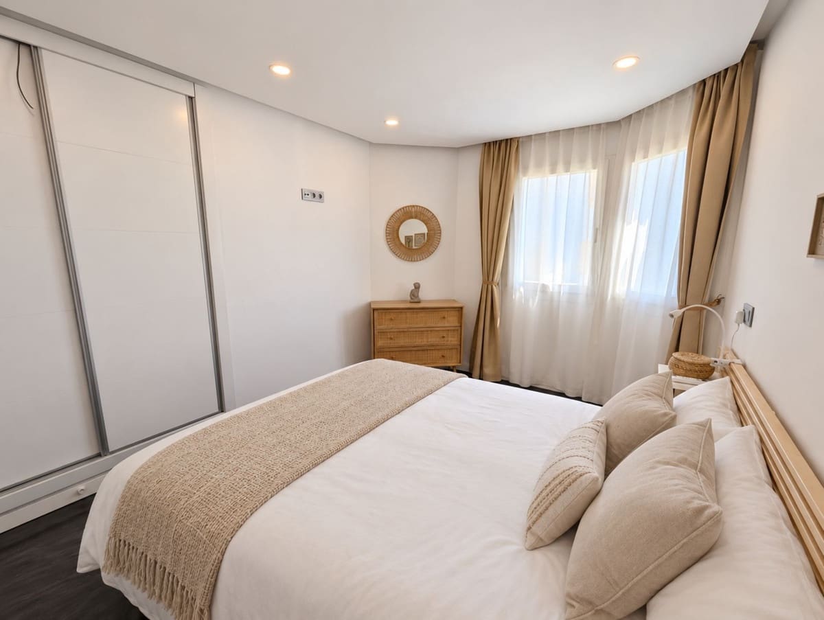 Apartamento de 3 habitaciones en Sitio de Calahonda en venta con piscina garaje - 549.500 € (Ref: 10120785)