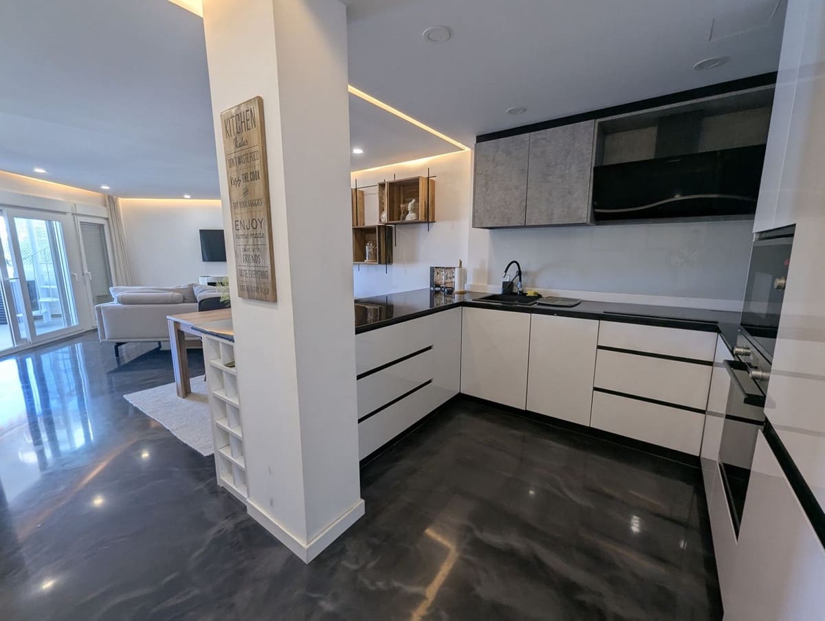 Apartamento de 3 habitaciones en Sitio de Calahonda en venta con piscina garaje - 549.500 € (Ref: 10120785)