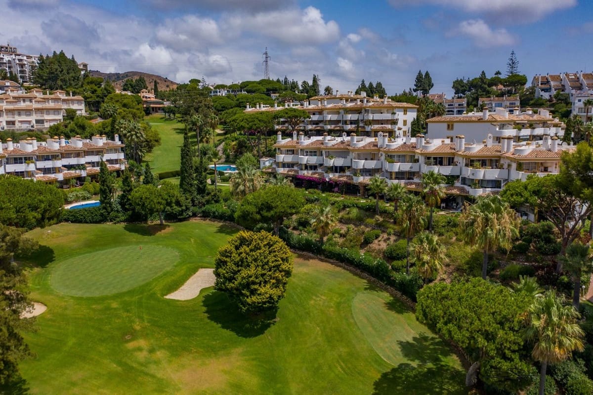 Apartamento de 3 habitaciones en Sitio de Calahonda en venta con piscina garaje - 549.500 € (Ref: 10120785)