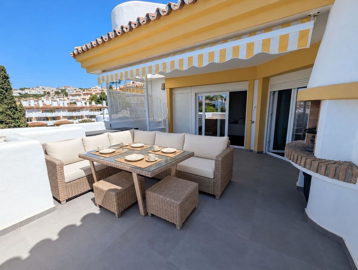 3 bedroom Apartment for sale in Sitio de Calahonda with pool garage - € 549,500 (Ref: 10120785)