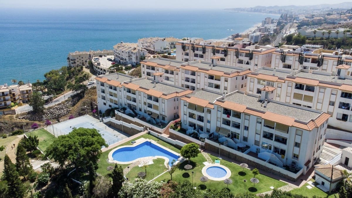 2 soverom Leilighet til salgs i Benalmadena Costa med svømmebasseng garasje - € 298 000 (Ref: 10167141)