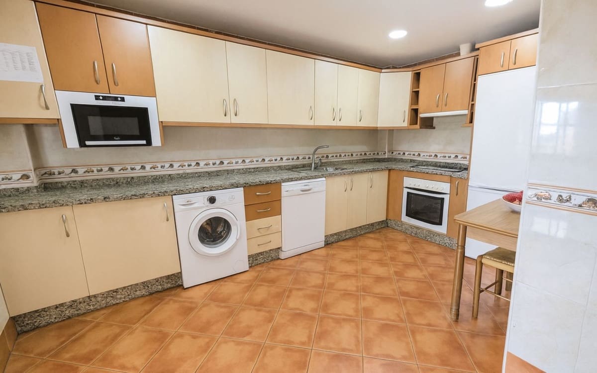 2 Zimmer Apartment zu verkaufen in Benalmadena Costa - 390.000 € (Ref: 9024952)
