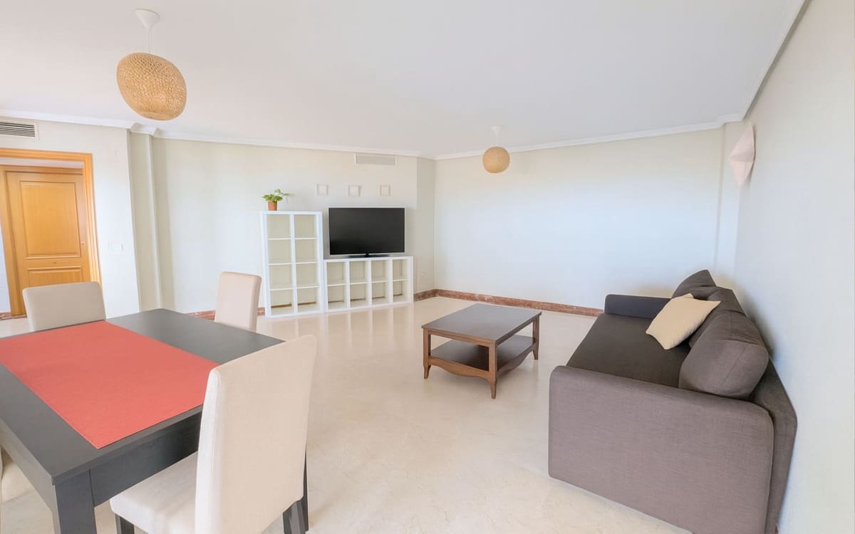 2 bedroom Apartment for sale in Benalmadena Costa - € 390,000 (Ref: 9024952)