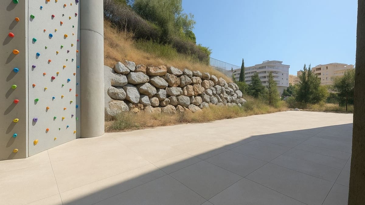 Erhverv til salg i Benalmadena - € 5.000.000 (Ref: 9131744)