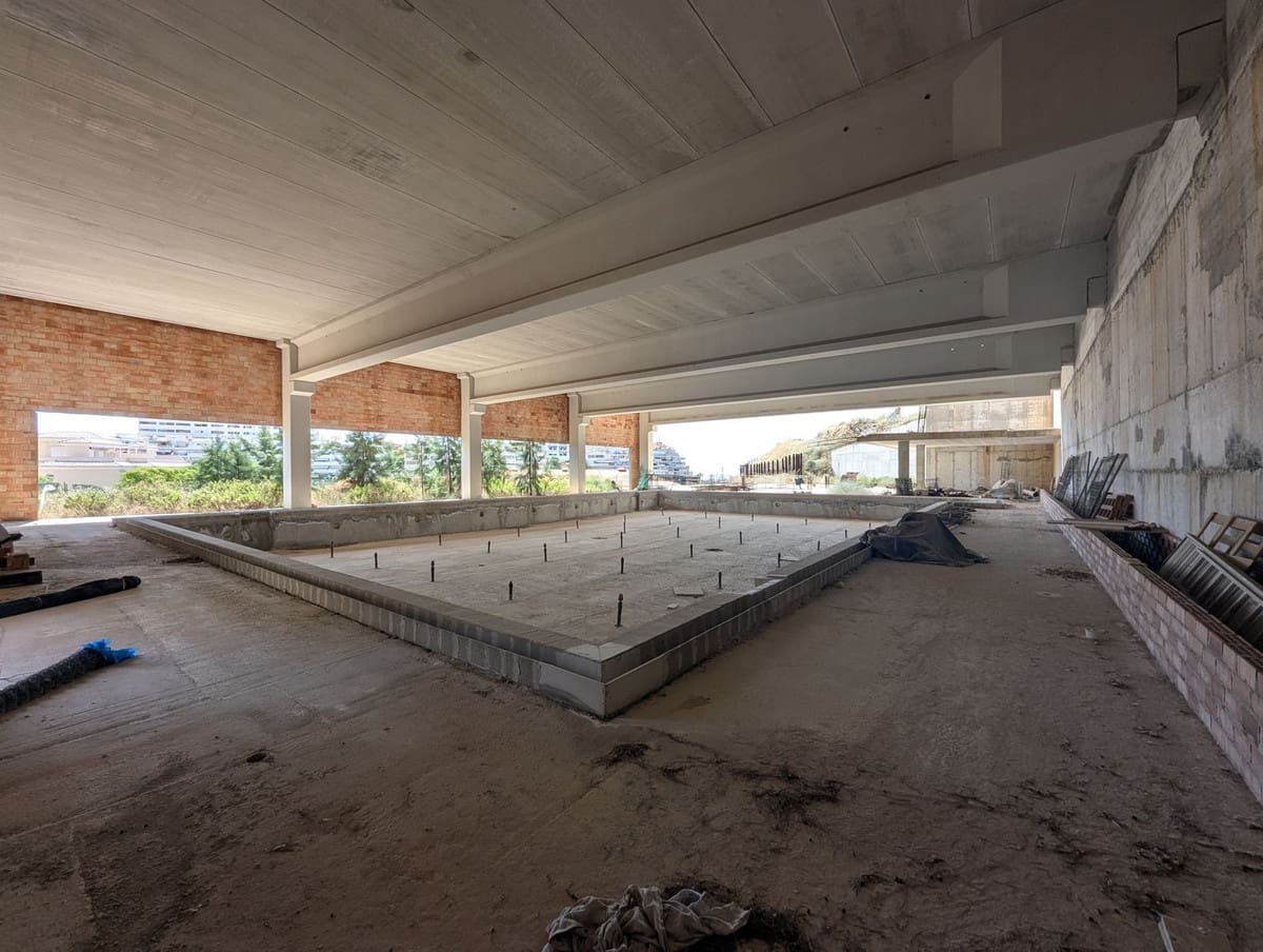 Kommersiell til salgs i Benalmadena - € 5 000 000 (Ref: 9131744)