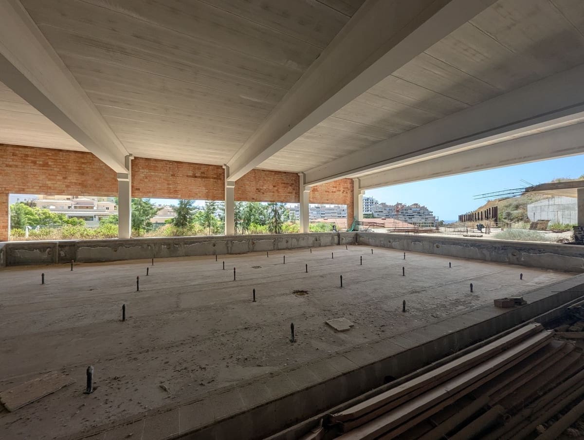 Kommersiell til salgs i Benalmadena - € 5 000 000 (Ref: 9131744)