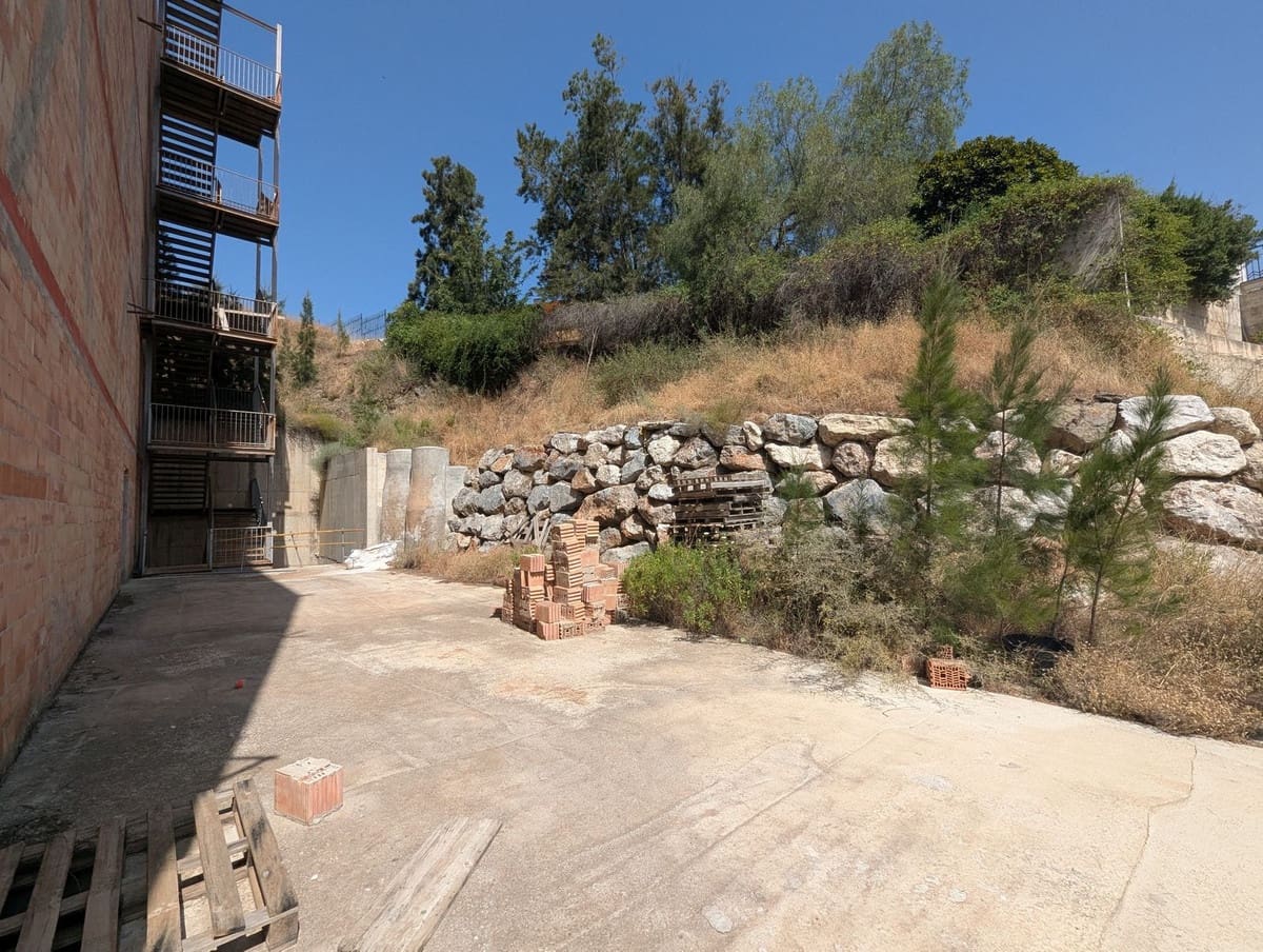 Kommersiell til salgs i Benalmadena - € 5 000 000 (Ref: 9131744)