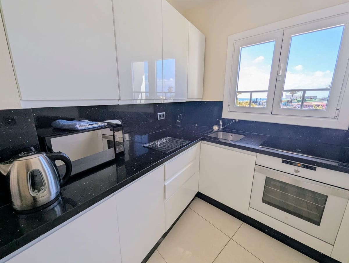 2 sovrum Lägenhet till salu i Cabopino - 625 000 € (Ref: 9383277)