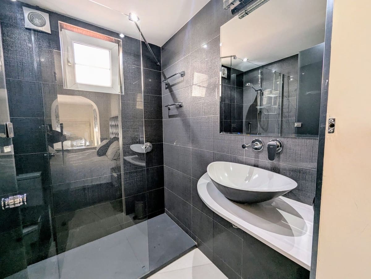 2 sovrum Lägenhet till salu i Cabopino - 625 000 € (Ref: 9383277)