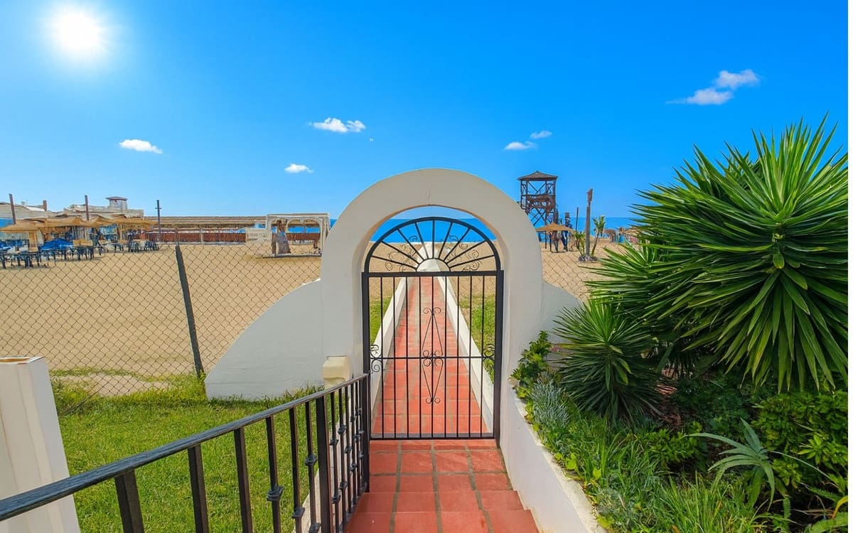 Apartamento de 2 habitaciones en Cabopino en venta - 625.000 € (Ref: 9383277)