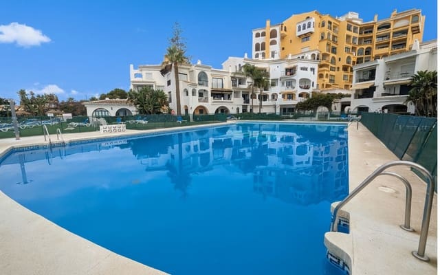 2 chambre Appartement à vendre à Cabopino, Marbella avec piscine garage - 625 000 € (Ref: 9383277)