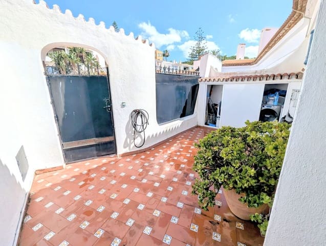2 chambre Appartement à vendre à Cabopino, Marbella avec piscine garage - 625 000 € (Ref: 9383277)