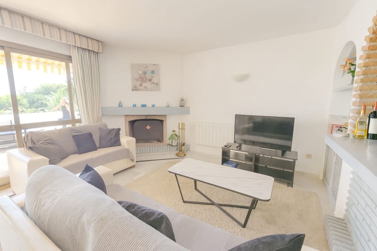 2 sypialnia Apartament na sprzedaż w Sitio de Calahonda z garażem - 349 000 € (Ref: 9394067)