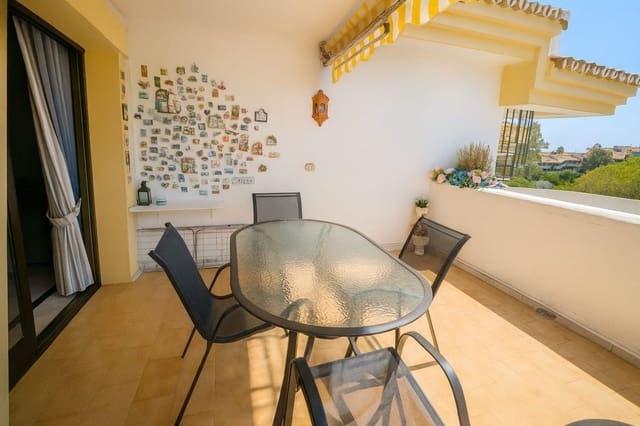 2 bedroom Apartment for sale in Sitio de Calahonda, Mijas with garage - € 349,000 (Ref: 9394067)