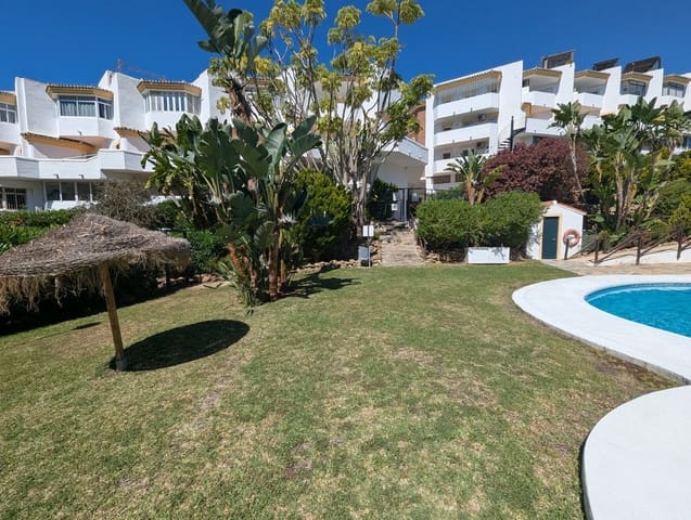 2 bedroom Apartment for sale in Sitio de Calahonda, Mijas with garage - € 349,000 (Ref: 9394067)