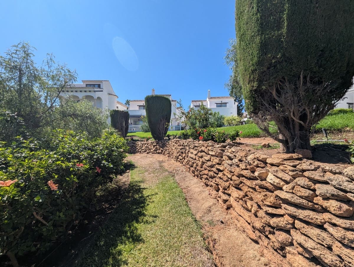 Casa de 3 habitaciones en Sitio de Calahonda en venta - 449.000 € (Ref: 9676323)