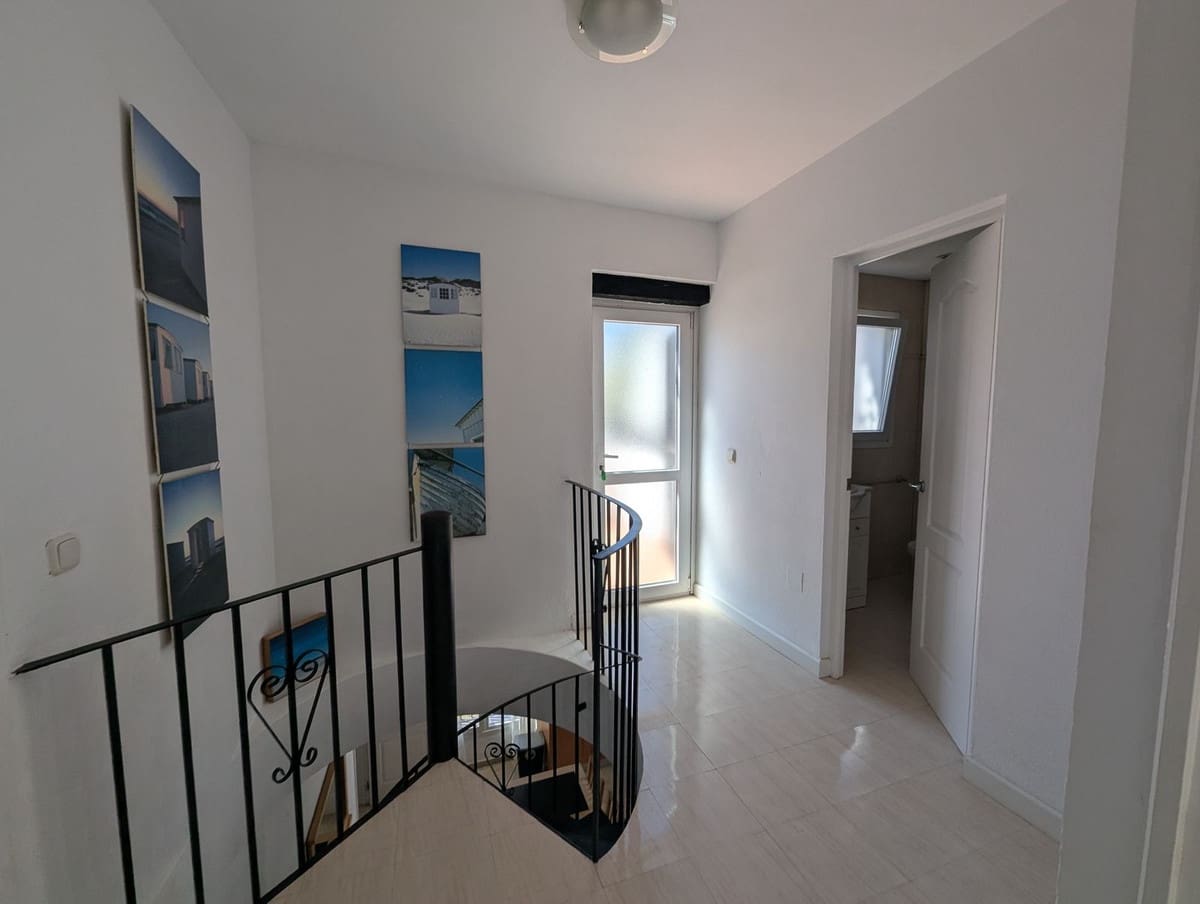 3 bedroom Townhouse for sale in Sitio de Calahonda - € 449,000 (Ref: 9676323)