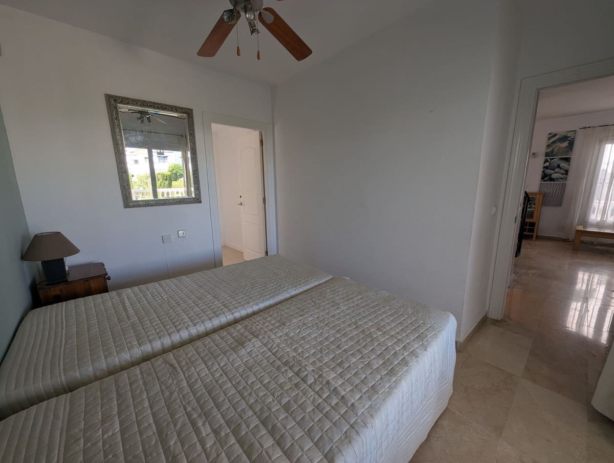 Casa de 3 habitaciones en Sitio de Calahonda en venta - 449.000 € (Ref: 9676323)