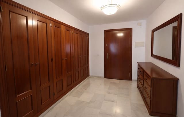 4 soveværelse Lejlighed til salg i Arroyo de la Miel, Benalmádena - € 450.000 (Ref: 9676324)