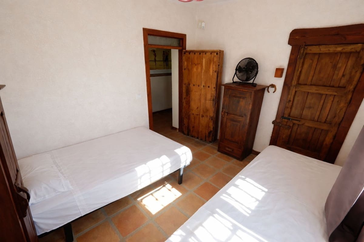 Chalet de 4 habitaciones en La Cala de Mijas en venta - 1.195.000 € (Ref: 9684061)