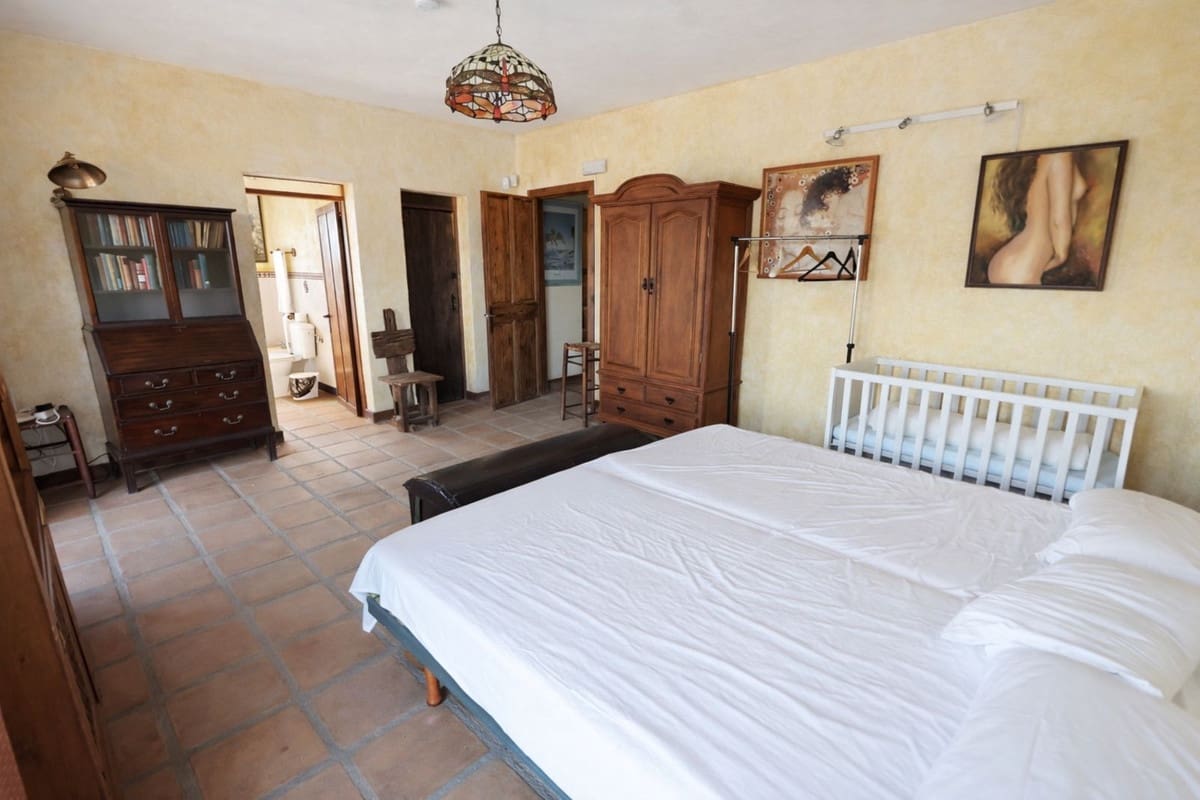 Chalet de 4 habitaciones en La Cala de Mijas en venta - 1.195.000 € (Ref: 9684061)