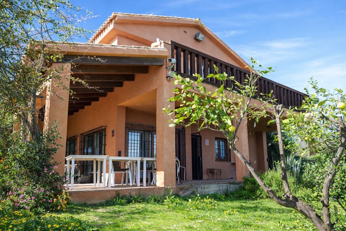 4 Zimmer Villa zu verkaufen in La Cala de Mijas - 995.000 € (Ref: 9684061)