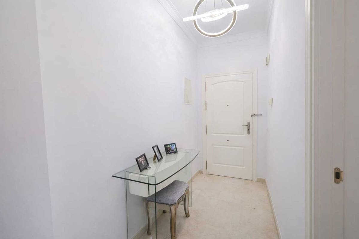 3 soverom Leilighet til salgs i Marbella med garasje - € 649 000 (Ref: 9776948)