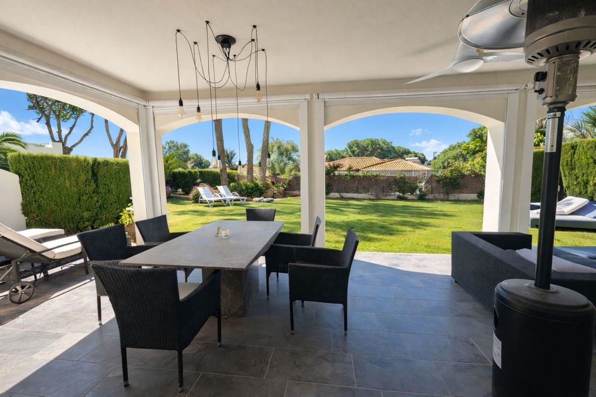 3 soverom Leilighet til salgs i Marbella med garasje - € 649 000 (Ref: 9776948)