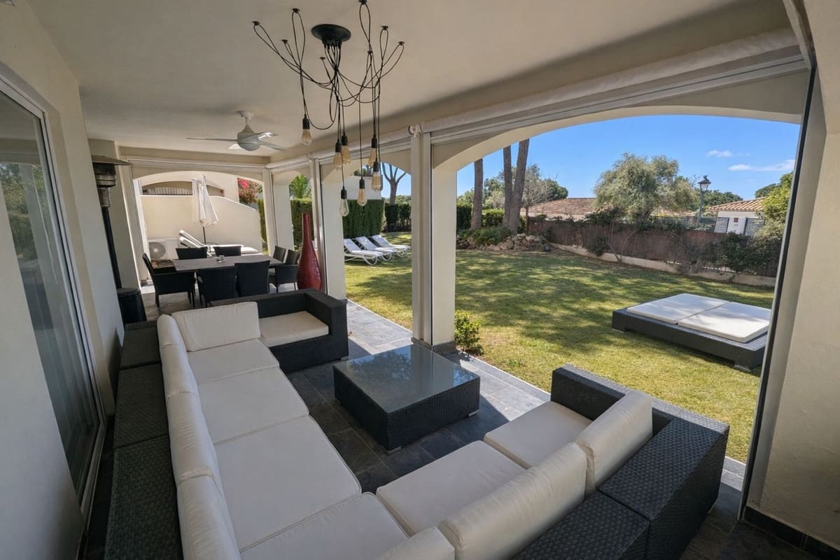 3 soverom Leilighet til salgs i Marbella med garasje - € 649 000 (Ref: 9776948)