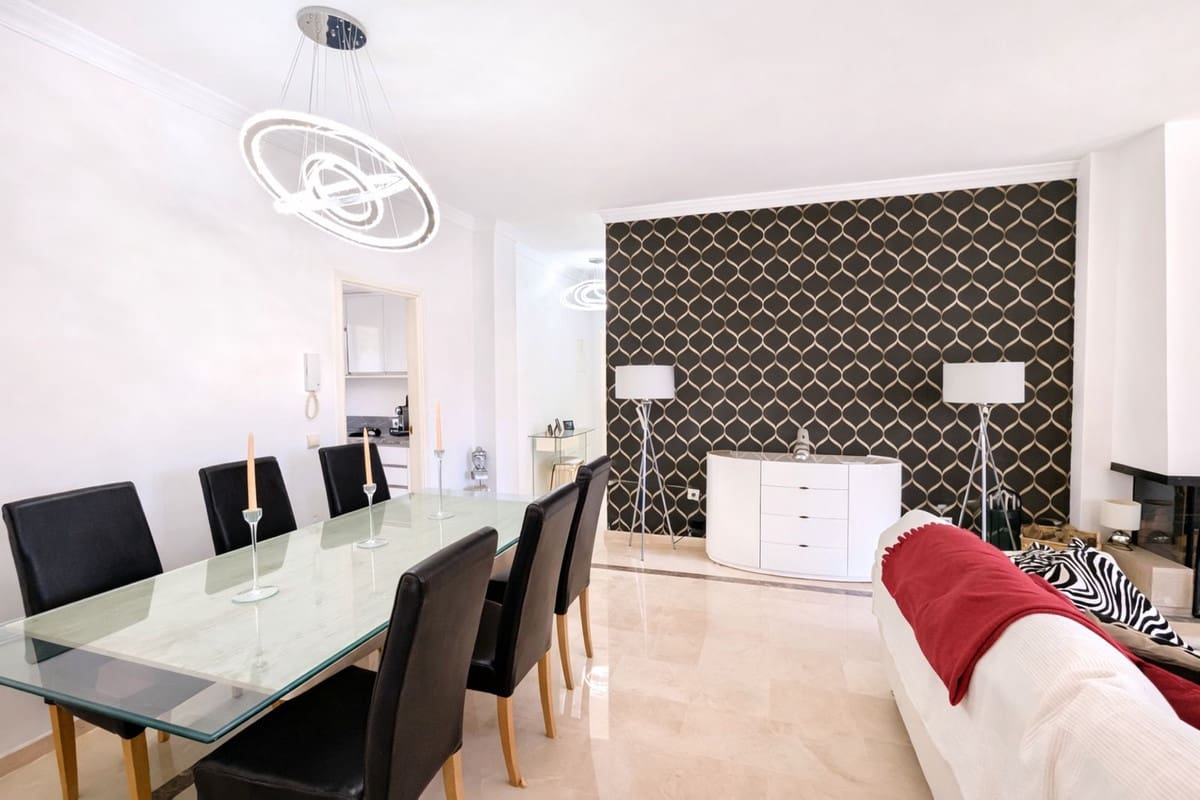 3 soverom Leilighet til salgs i Marbella med garasje - € 649 000 (Ref: 9776948)