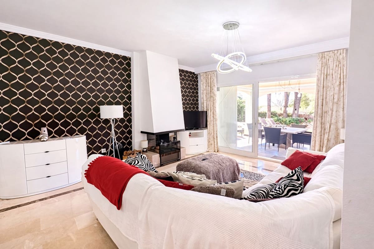 3 soverom Leilighet til salgs i Marbella med garasje - € 649 000 (Ref: 9776948)