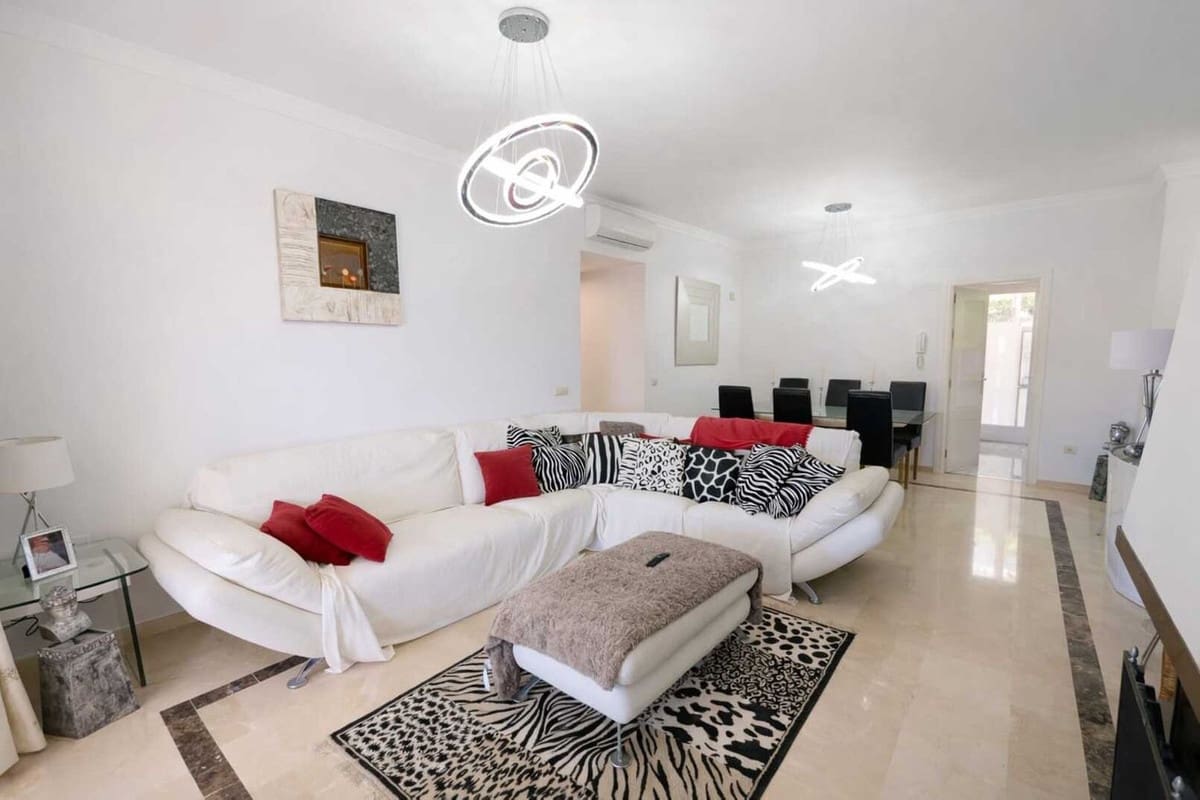 3 soverom Leilighet til salgs i Marbella med garasje - € 649 000 (Ref: 9776948)