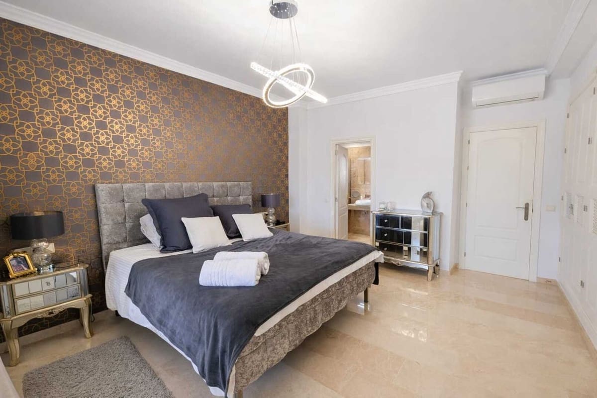 3 soverom Leilighet til salgs i Marbella med garasje - € 649 000 (Ref: 9776948)