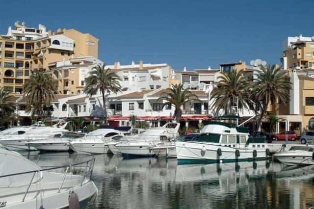 Apartamento de 3 habitaciones en Cabopino, Marbella en venta con garaje - 659.000 € (Ref: 9776948)